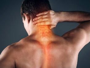 Prvi znaki in simptomi osteohondroze materničnega vratu