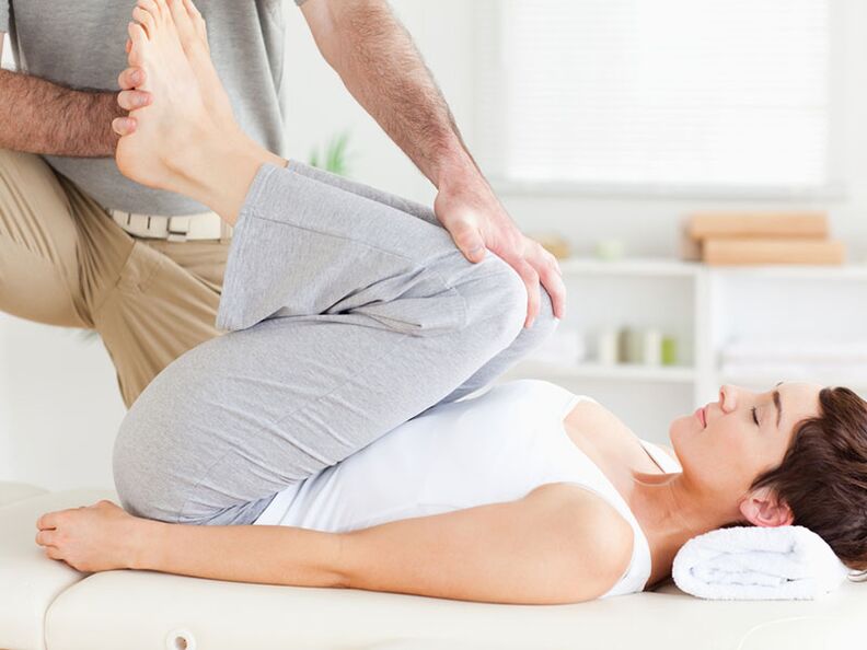 Ročna terapija je učinkovita metoda zdravljenja osteohondroze hrbtenice